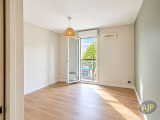 Vente Appartement NANTES SAINT-FÉLIX T2 DE 45 M² À RAFRAÎCHIR BEAU POTENTIEL Nantes