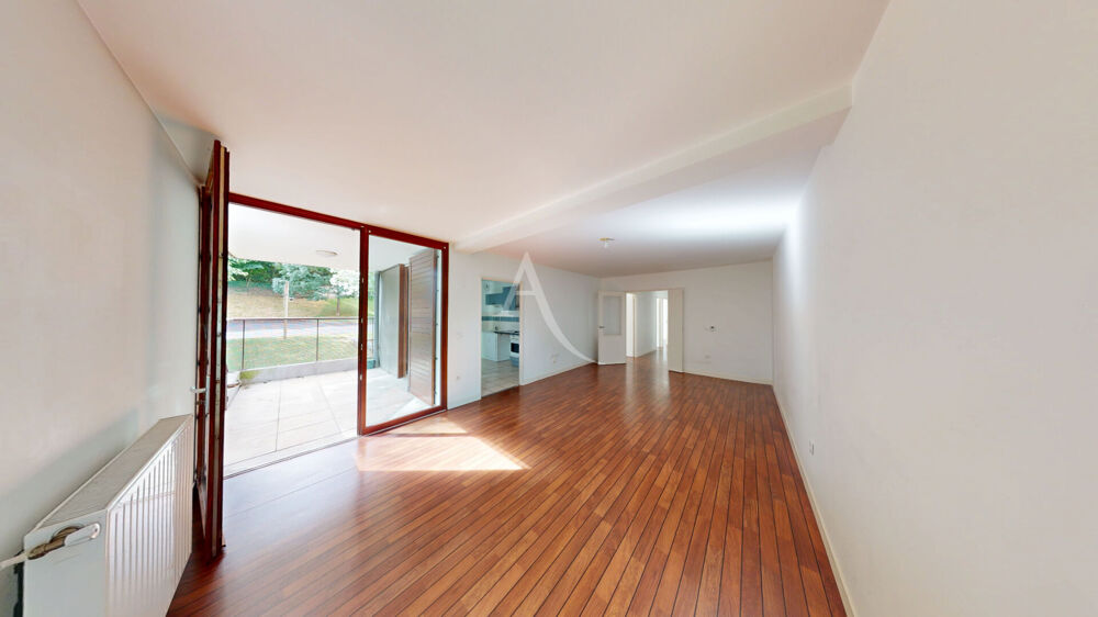 POITIERS APPARTEMENT 3 CHAMBRES GARAGE BALCON CAVE