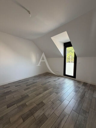  Maison à louer 4 pièces 92 m²