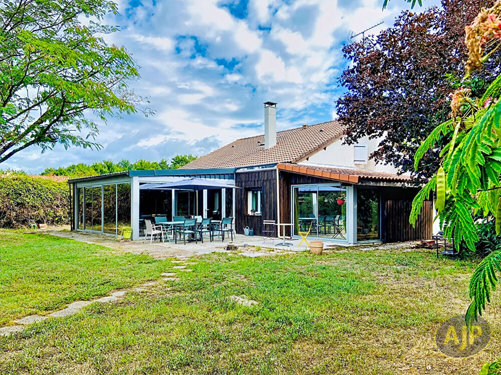 Gaillan - Landaise rénovée de 214m2 avec piscine !