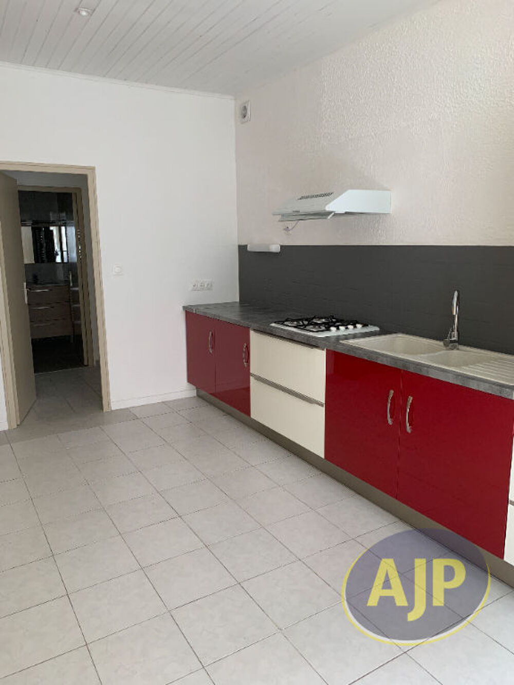 Location Maison Charmante maison de ville ST ESTEPHE Saint estephe