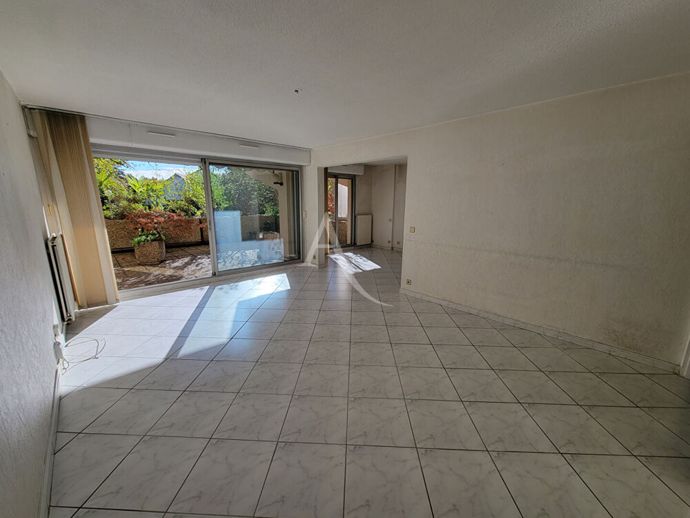 PAU TRESPOEY - Magnifique T4/5 de 105 m² avec terrasse de 62 m², garage sous-sol et parking extérieur