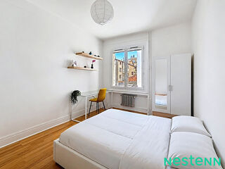  Appartement à louer 5 pièces 120 m²