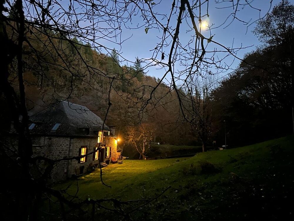 Magnifique ancien moulin rénové - La Roche Canillac