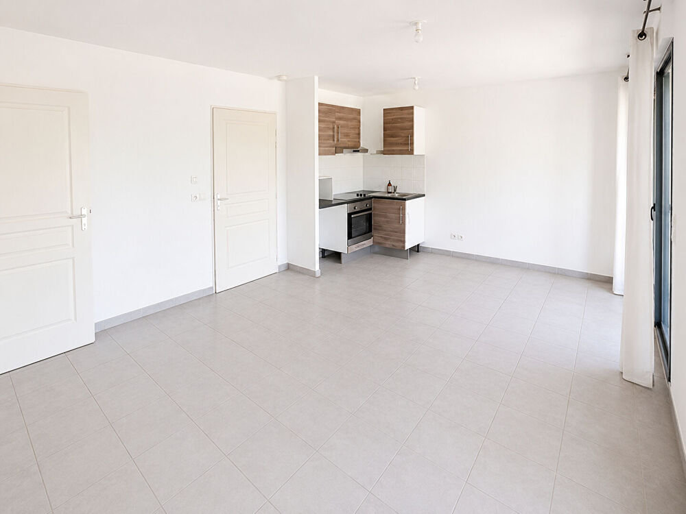 Location Appartement Aix en Provence Pont de l'Arc - Type 2 avec Terrasse et Parking Aix en provence