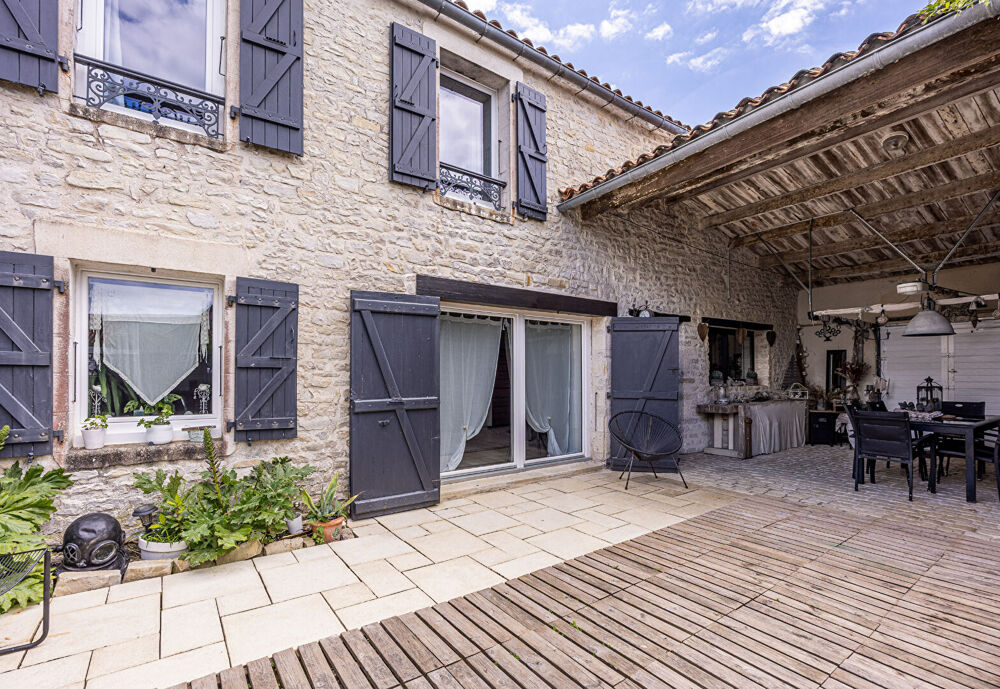 Maison coup de coeur, charentaise, avec jardin et confort moderne