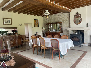  Maison  vendre 8 pices 195 m