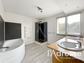  Appartement  vendre 4 pices 74 m