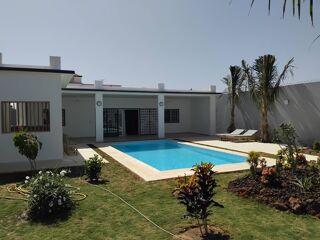  Maison � vendre 5 pi�ces 160 m� Ngaparou