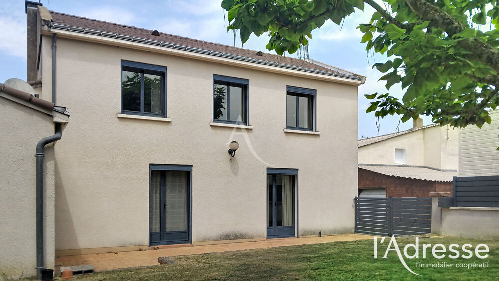 Vente Maison Maison familiale avec grand atelier - Idéale projet pro & perso Chemille en anjou