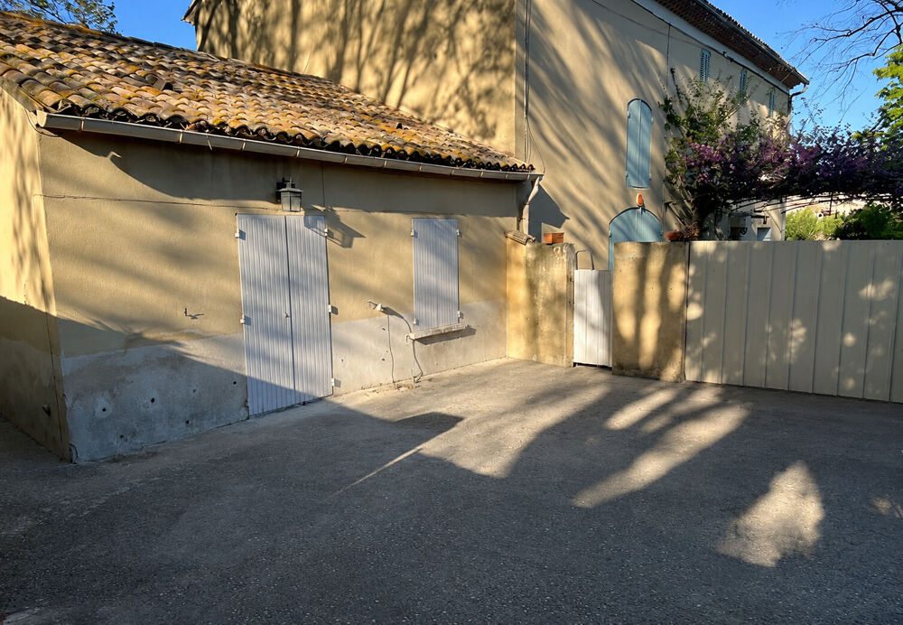 Maison Sauveterre 2 pièces 48 m² avec Stationnement et Grand Jardin