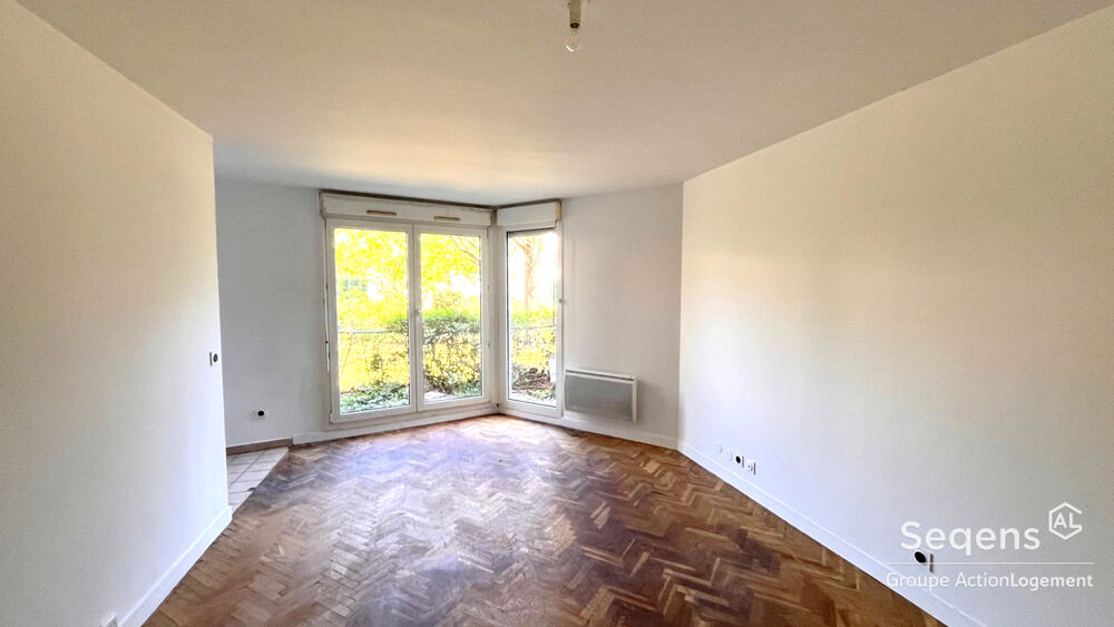 Vente Appartement Studio de 30m² en rez de jardin avec terrasse et box en sous sol Villiers sur marne