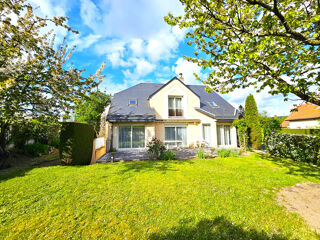  Maison à vendre 8 pièces 205 m²