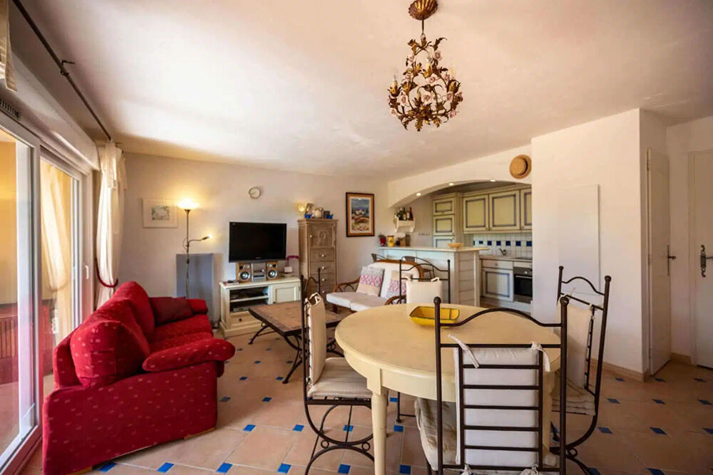 Vente Appartement APPARTEMENT 3 pièces en rez-de-chaussée au GOLF DE ROQUEBRUNE Roquebrune sur argens