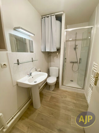  Appartement à louer 1 pièce 18 m²