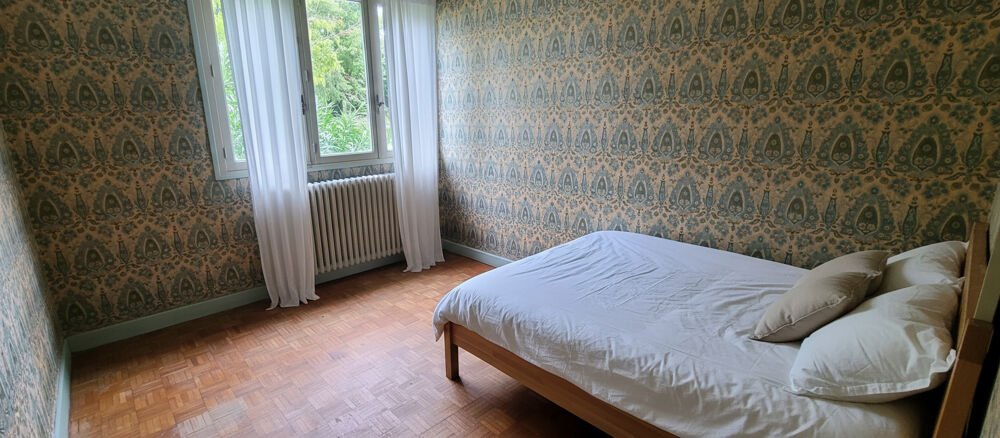 Vente Maison Maison individuelle des années 1970  au pied du village de Lauzerte. Lauzerte