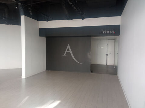   Challans Centre-ville Local de 95 m² 