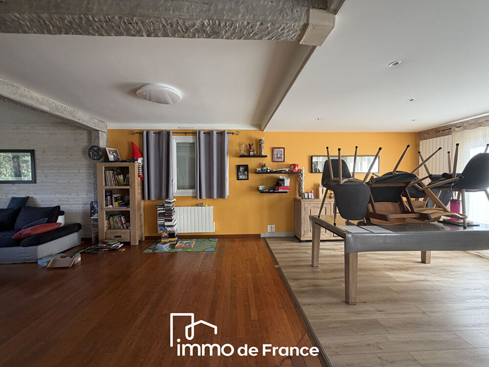 Vente Maison Maison Type 7 sur une parcelle de 1734 m² Agen d aveyron