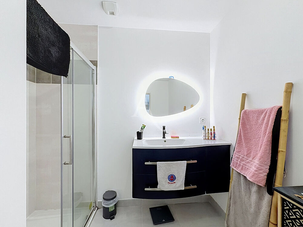 Location Maison Maison Avire 4 pièce(s) 70 m2 Avire