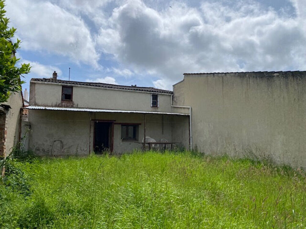 Vente Maison Maison Avrille 4 pièce(s) 110 m2 Avrille