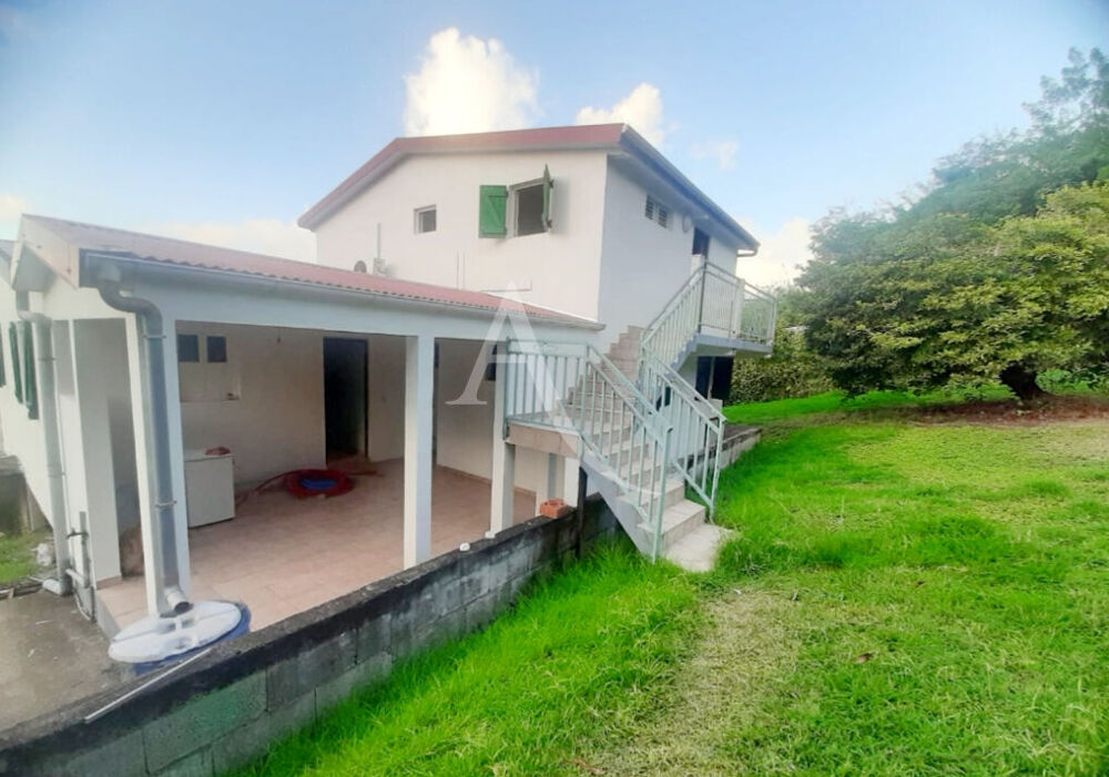 Vente Maison Villa Le Vauclin 8 pièce(s) 169 m2 Votre PEPITE est là !!!!!! SAISISSEZ-LA !!!!! Le vauclin