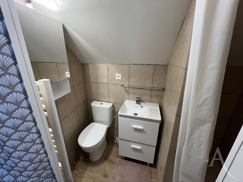 Location Appartement Chambre meublée en colocation avec salle d'eau et WC privatifs ? Les Mureaux Les mureaux