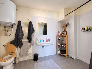  Immeuble à vendre 13 pièces 220 m²