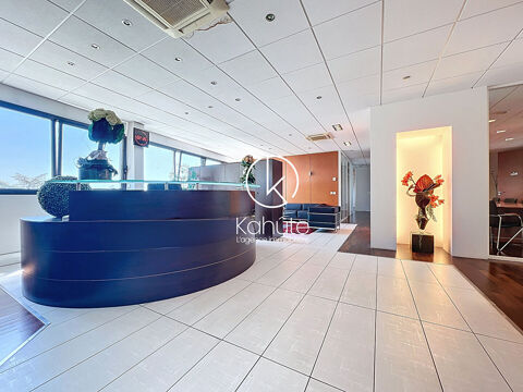 Bureau de standing climatis&eacute; de 426 m2 sur tous le deuxi&egrave;me et dernier &eacute;tage d'un immeuble + possibilit&eacute; de 10 places de parking 1064000 69570 Dardilly