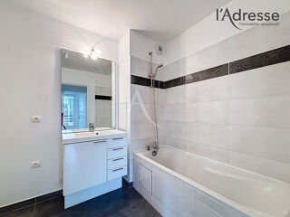  Appartement � vendre 3 pi�ces 63 m�