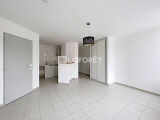  Appartement à louer 2 pièces 41 m²