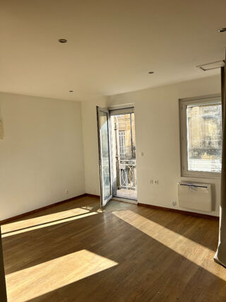  Appartement à louer 1 pièce 29 m²