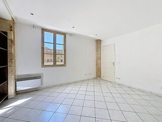  Appartement à louer 2 pièces 55 m²