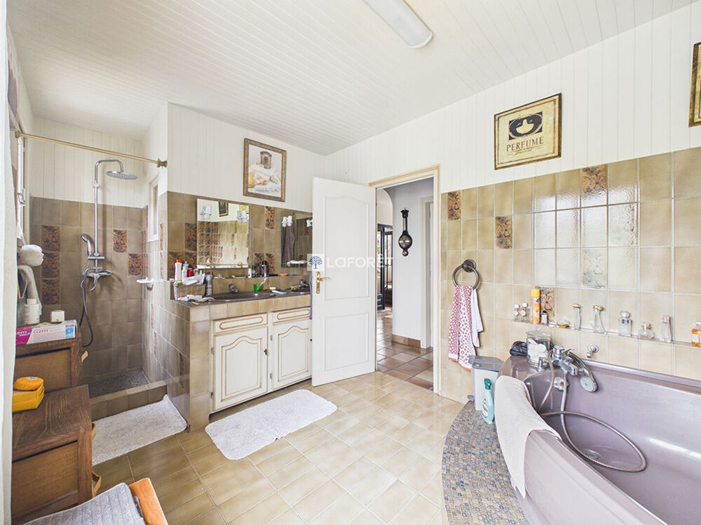 � vendre  Maison Pluguffan (29700)