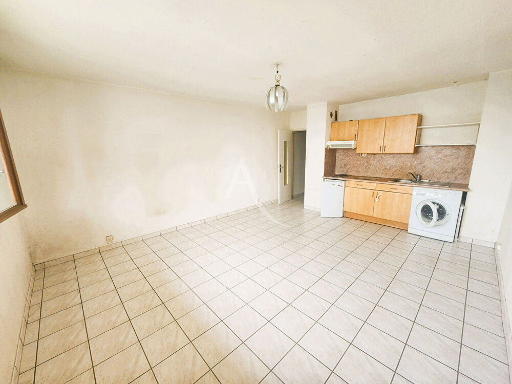 Appartement Fresnes 1 pièce(s) 33.09 m2