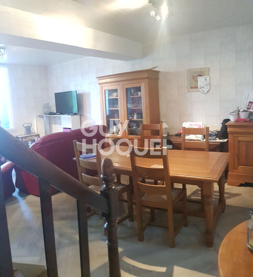 FRONSAC A 5 MINUTES DE LIBOURNE