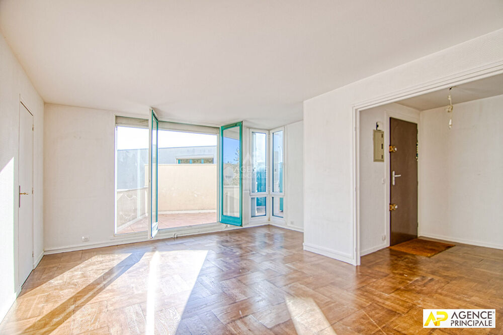 Versailles Glatigny - Appartement 4 pièces 88 m2 situé au 2e et dernier étage avec terrasse de 21 m², cave et box