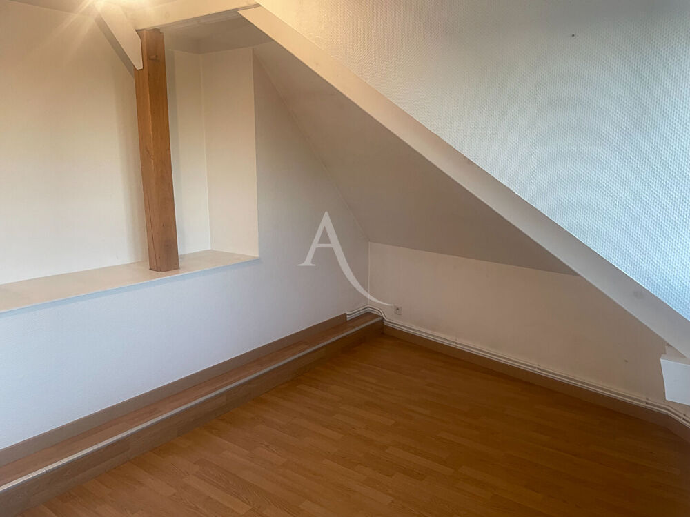 Location Appartement A LOUER TIERCE Bel Appt T3 au 1er étage de 62 m2 avec petit jardinet Tierce