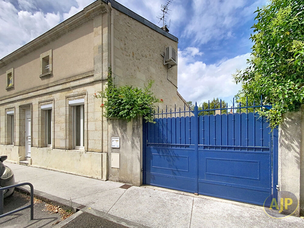 Vente Maison Blanquefort, Maison en pierres de taille 5 pièces 141 m2 Blanquefort