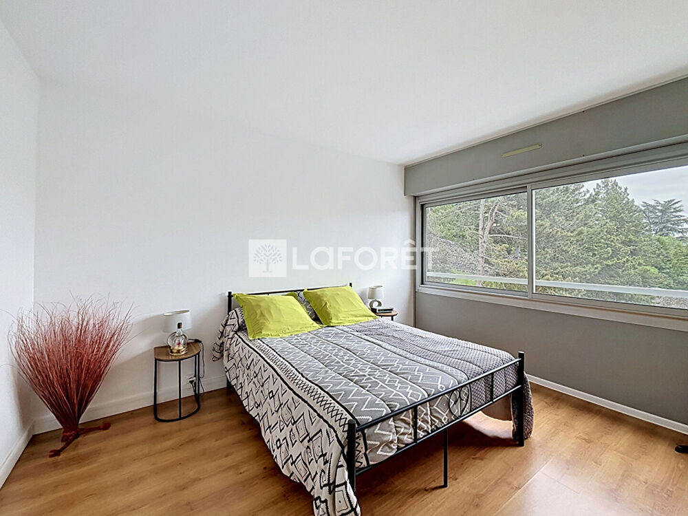 Appartement Vals Pres Le Puy 4 pièce(s) 80 m2 / GARAGE / BALCON / CAVE
