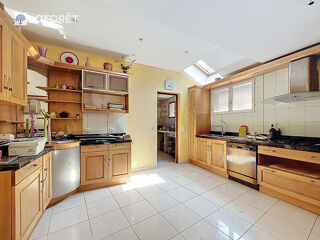  Immeuble � vendre 7 pi�ces 150 m�