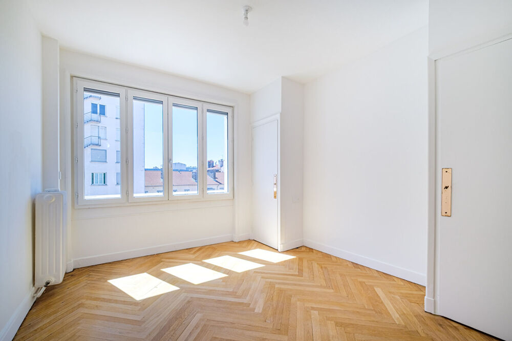 Vente Appartement Vente appartement T5, fraichement rénové, balcon, sans vis à vis - quartier Saxe Lyon 3