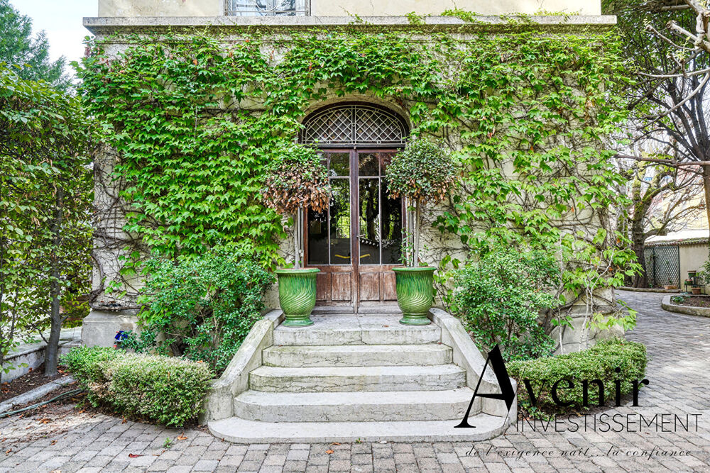 Vente Maison Lyon 5 Saint Irénée Fourvière - Demeure bourgeoise de 372m2 avec jardin, piscine et annexes Lyon 5