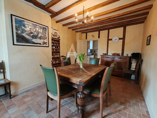  Maison à vendre 12 pièces 279 m²