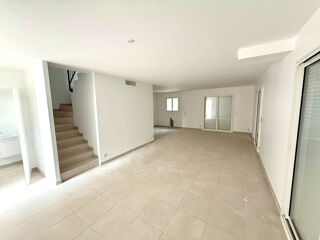  Maison 4 pi�ces 100 m� La roquette sur var