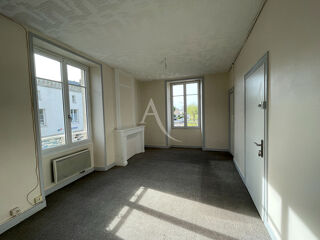  Immeuble à vendre 8 pièces 165 m²