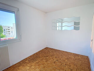  Appartement à louer 4 pièces 59 m²