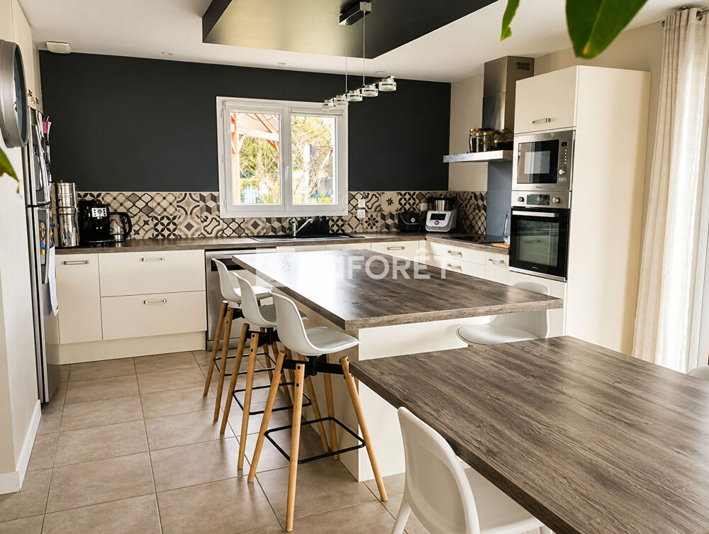 Vente Maison Maison Villeneuve Les Bouloc 5 pièce(s) 145 m2 Villeneuve les bouloc