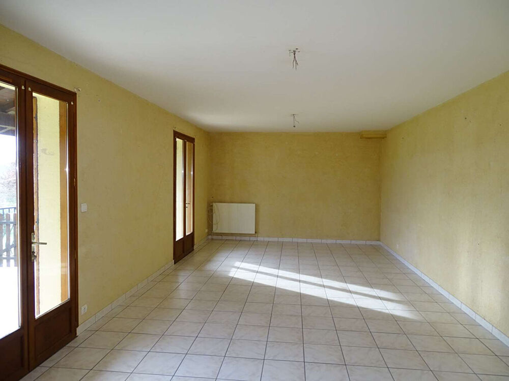 Vente Maison Maison Douzillac 8 pièce(s) 152 m2 Douzillac