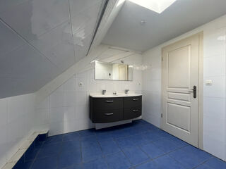  Immeuble à vendre 9 pièces 200 m²