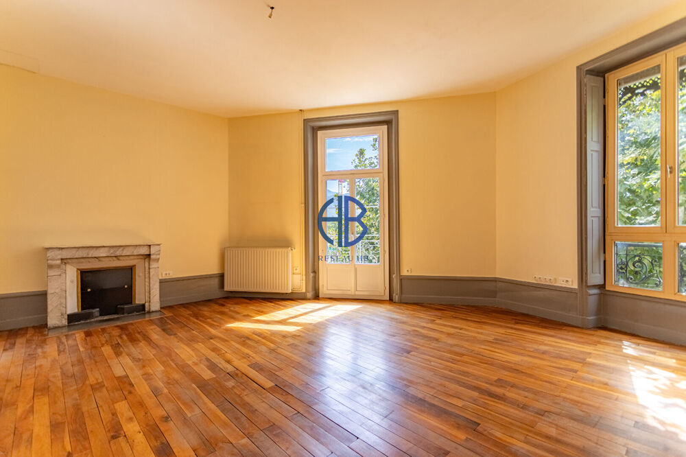 Vente Appartement Hyper centre (face gare) Appartement de 83 M2 avec balcon + 3 galetas Voiron